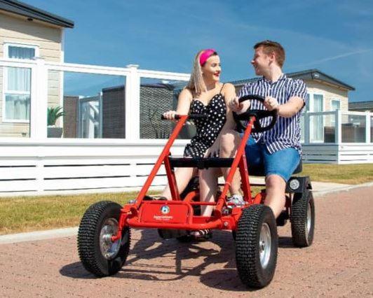 Brookside West Sands Holiday Park Seal Bay Селси Екстериор снимка